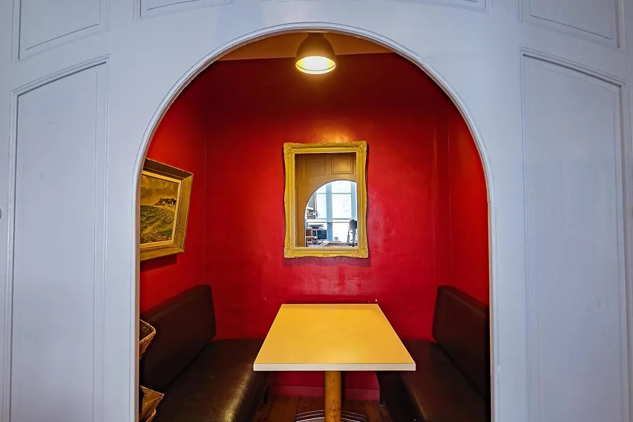 Appartement De La Tour De L'Horloge De Dinan 0*,
