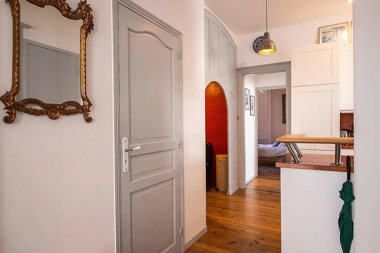 Appartement De La Tour De L'Horloge De Dinan Apartment